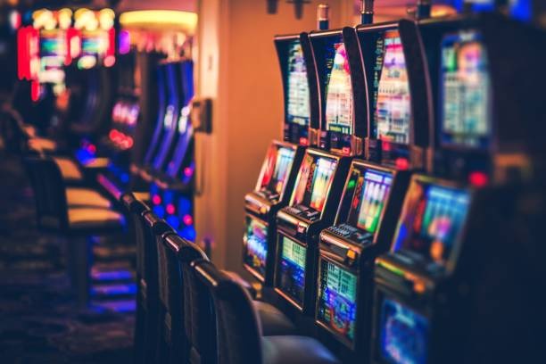 replay slot games and live casino dashboard